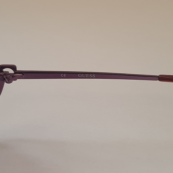 Rare Like-New Guess Butterfly Sunglasses - Picture 12 of 16